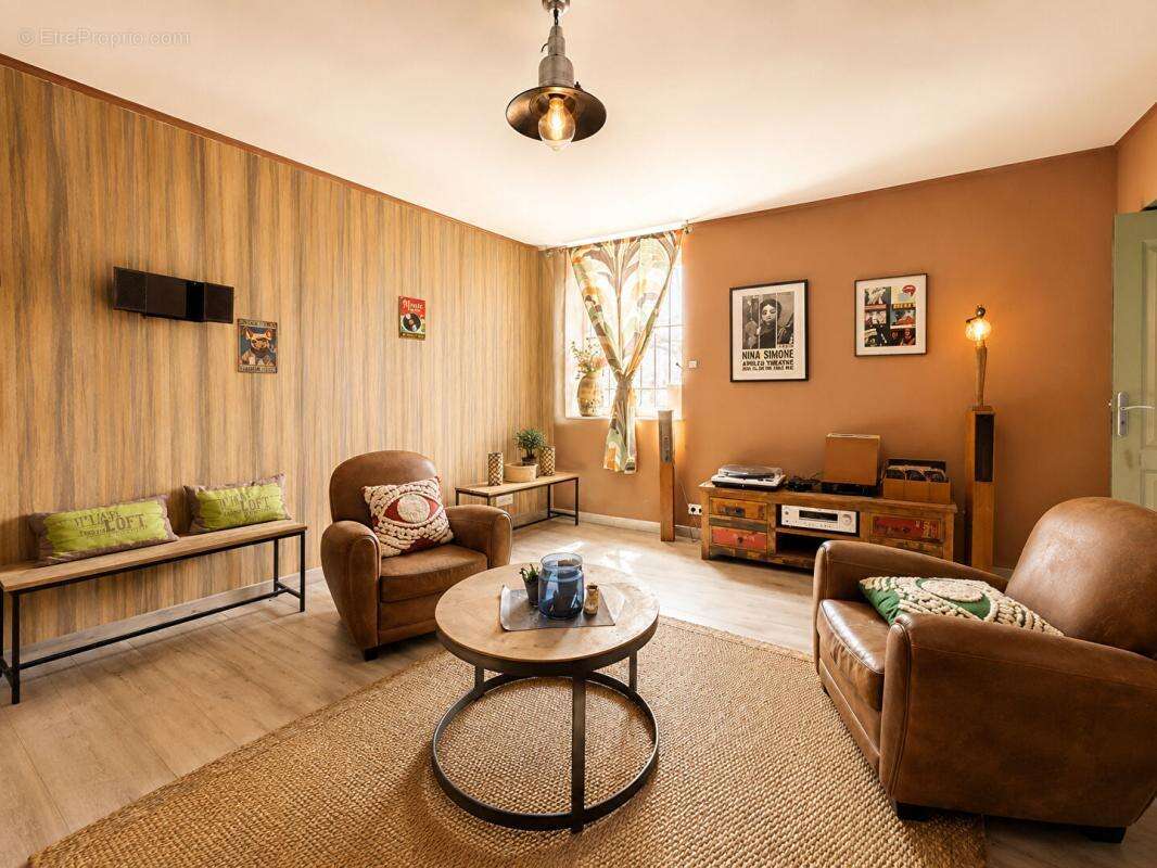 Grande maison familiale avec logement indépendant possible et jardin clos - Secteur Le Mêle-sur-Sarthe - photo 5