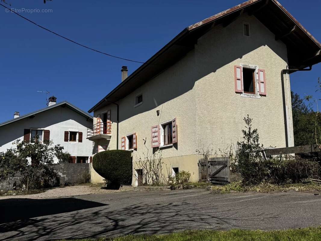 Maison à SAINT-PAUL-EN-CHABLAIS