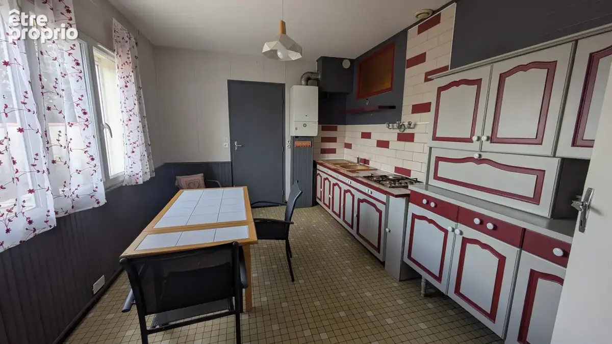 Plain pied - coeur frontenay rohan rohan - 3 chambres - jardin - garage - photo 4