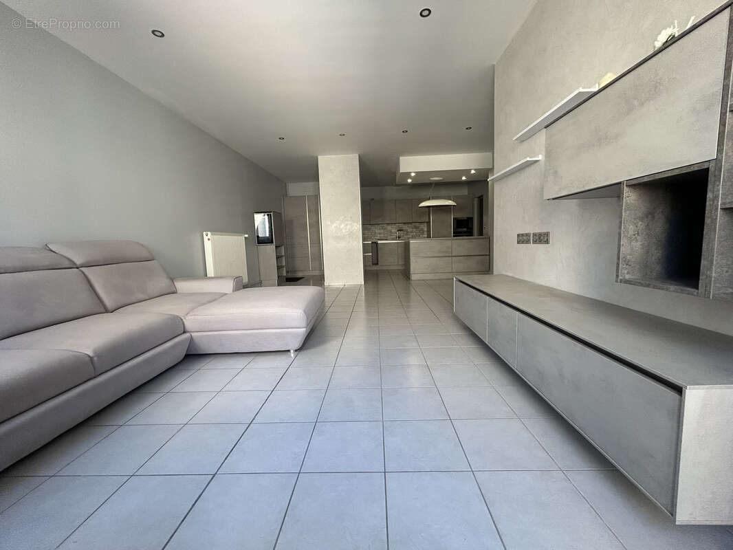 Appartement rénové au centre ville - photo 7