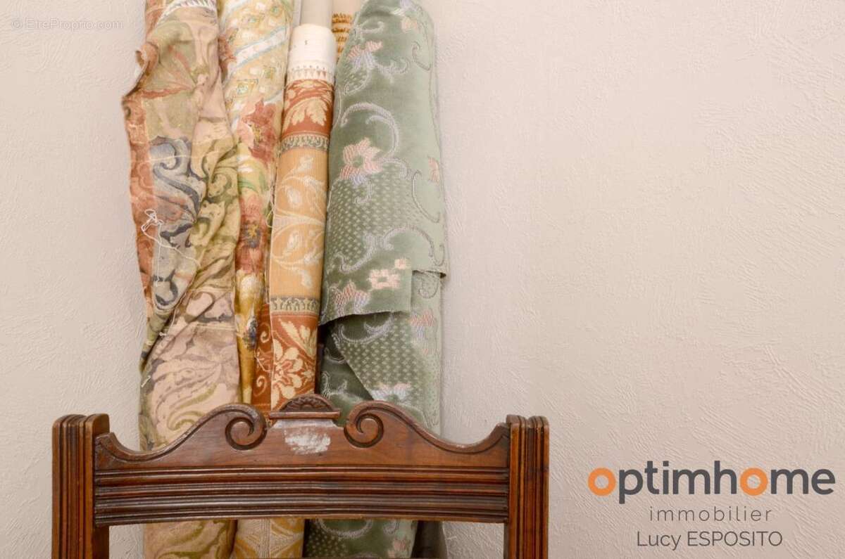  Opportunité Unique au Cœur du Village Historique de Confolens !  - photo 37