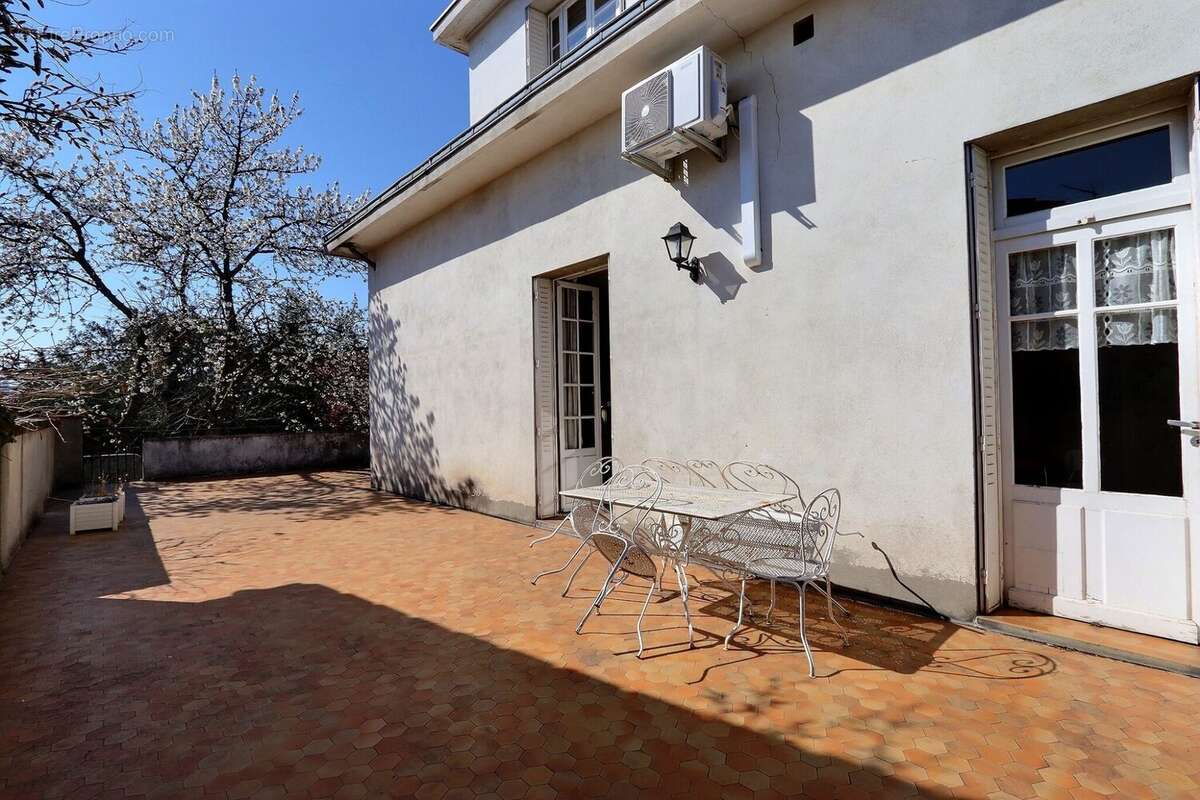 Maison à CLERMONT-FERRAND
