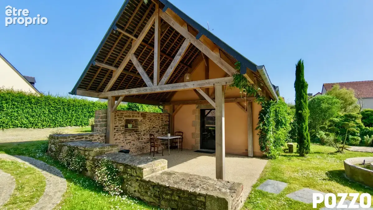A VENDRE- Elégante demeure de standing , jardin, dépendance, garage, 5 km de la plage. - photo 12