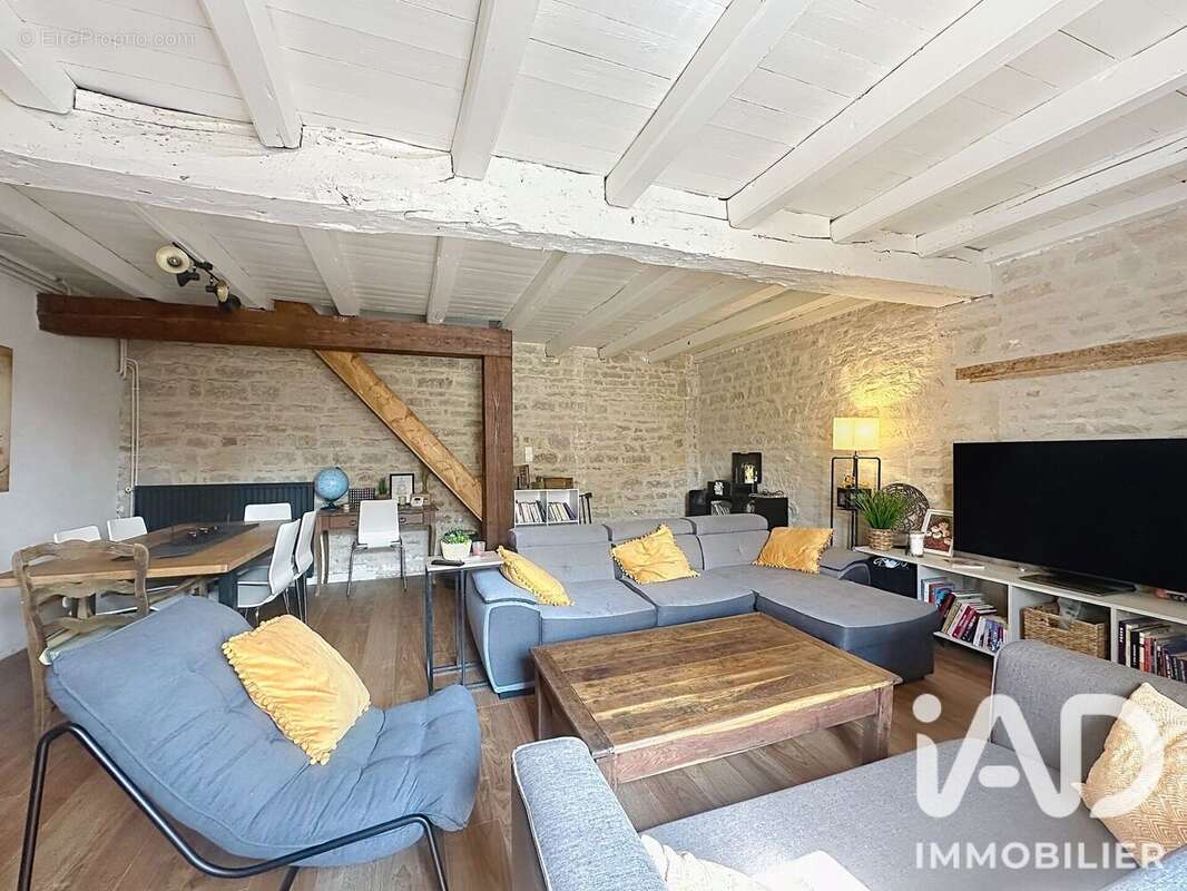 Maison 139 m² à Nuaille-D'aunis  - photo 3