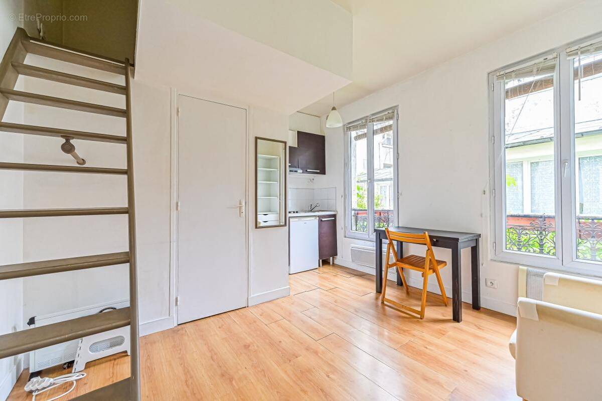 Appartement à PARIS-11E