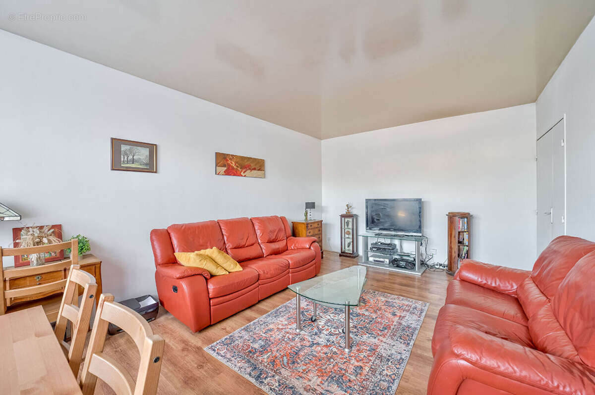 Commerce à ISSY-LES-MOULINEAUX