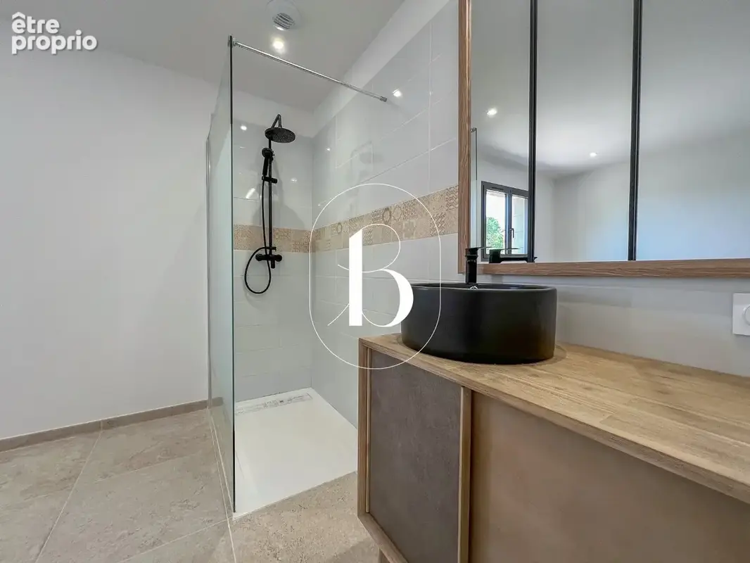 Maison 265 m² à Goudargues  - photo 18