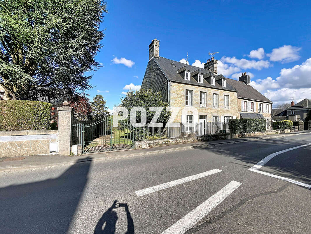 Maison à VILLEDIEU-LES-POELES