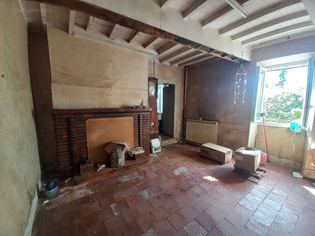 Maison à MONTESQUIOU