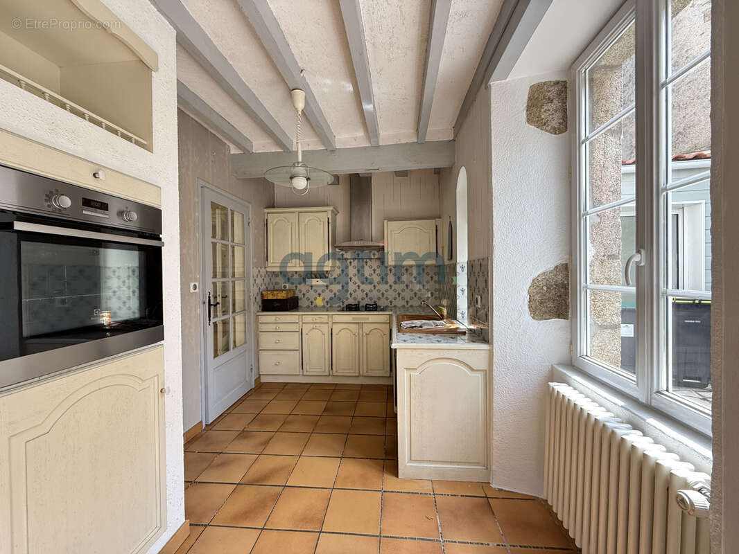 Maison à VIEILLEVIGNE