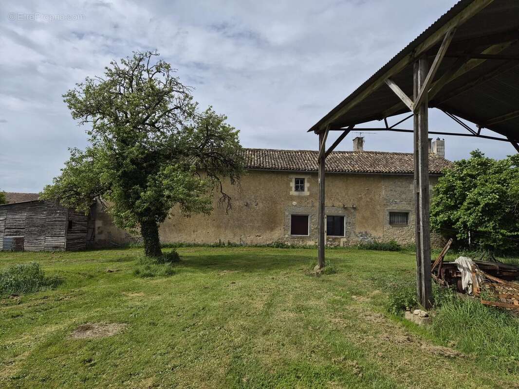 Maison à CEAUX-EN-COUHE