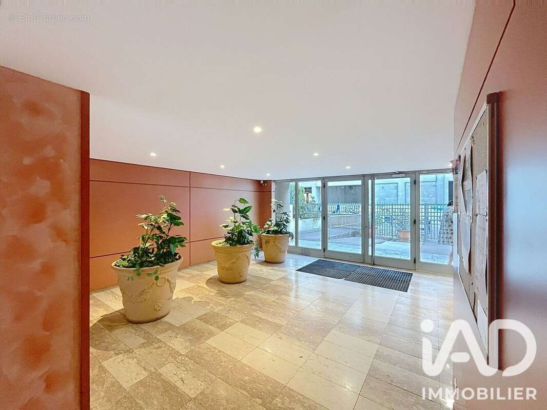 Appartement 89 m² à Villeurbanne  - photo 8