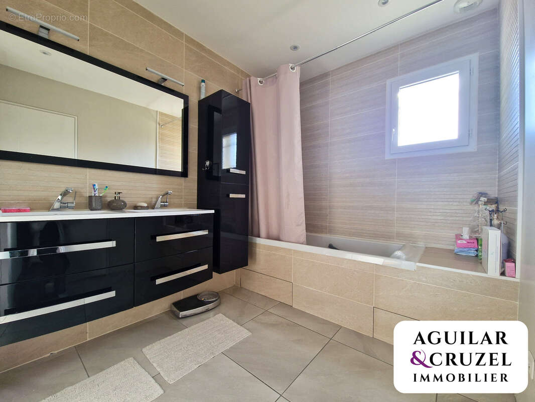 Maison à SAINT-DOULCHARD