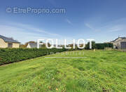 Terrain à SAINT-PLANCHERS