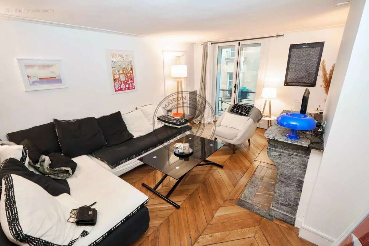 Appartement à PARIS-4E