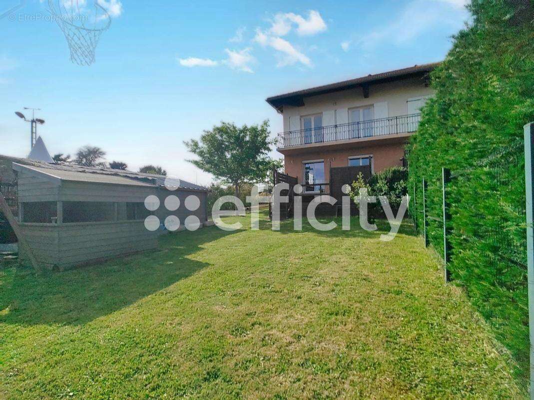 Maison à SAINT-LAURENT-D&#039;AGNY