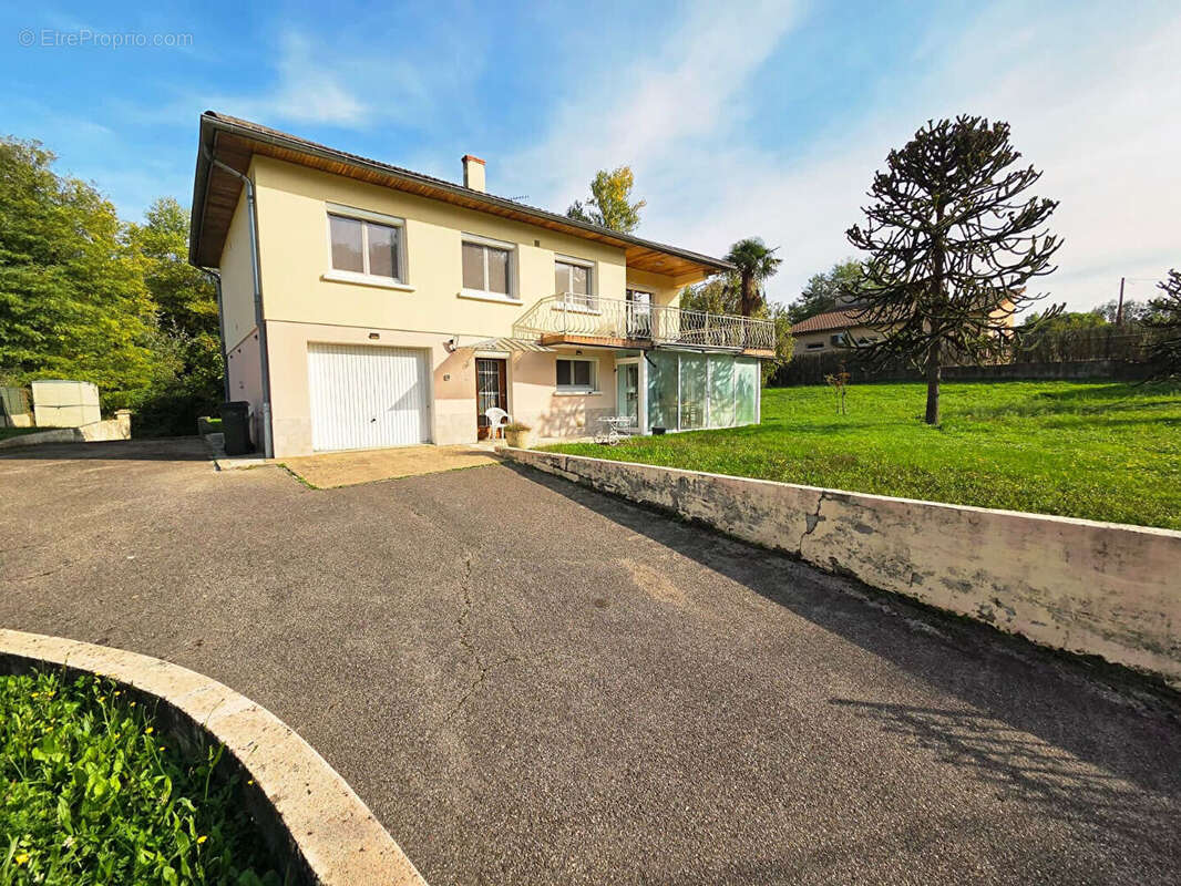 Maison à RILLIEUX-LA-PAPE