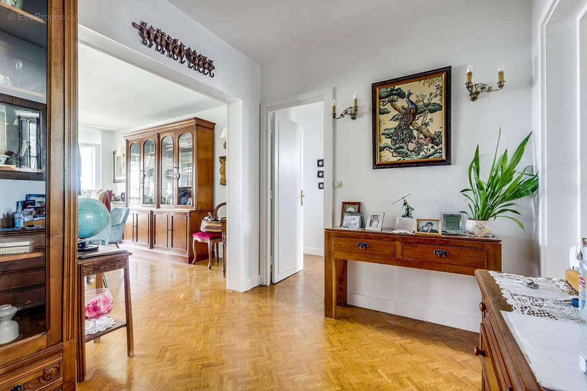 Appartement à PARIS-19E
