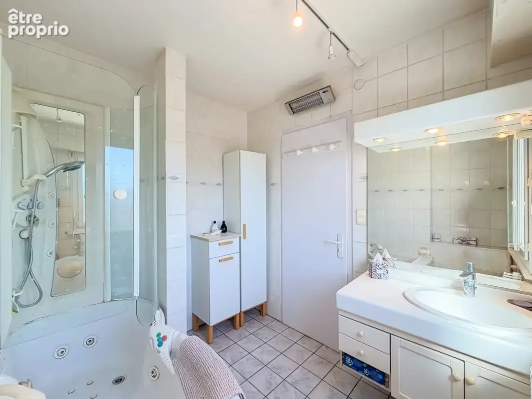 À vendre – Appartement T3 de 85,80 m² traversant à Annemasse (74) - photo 8