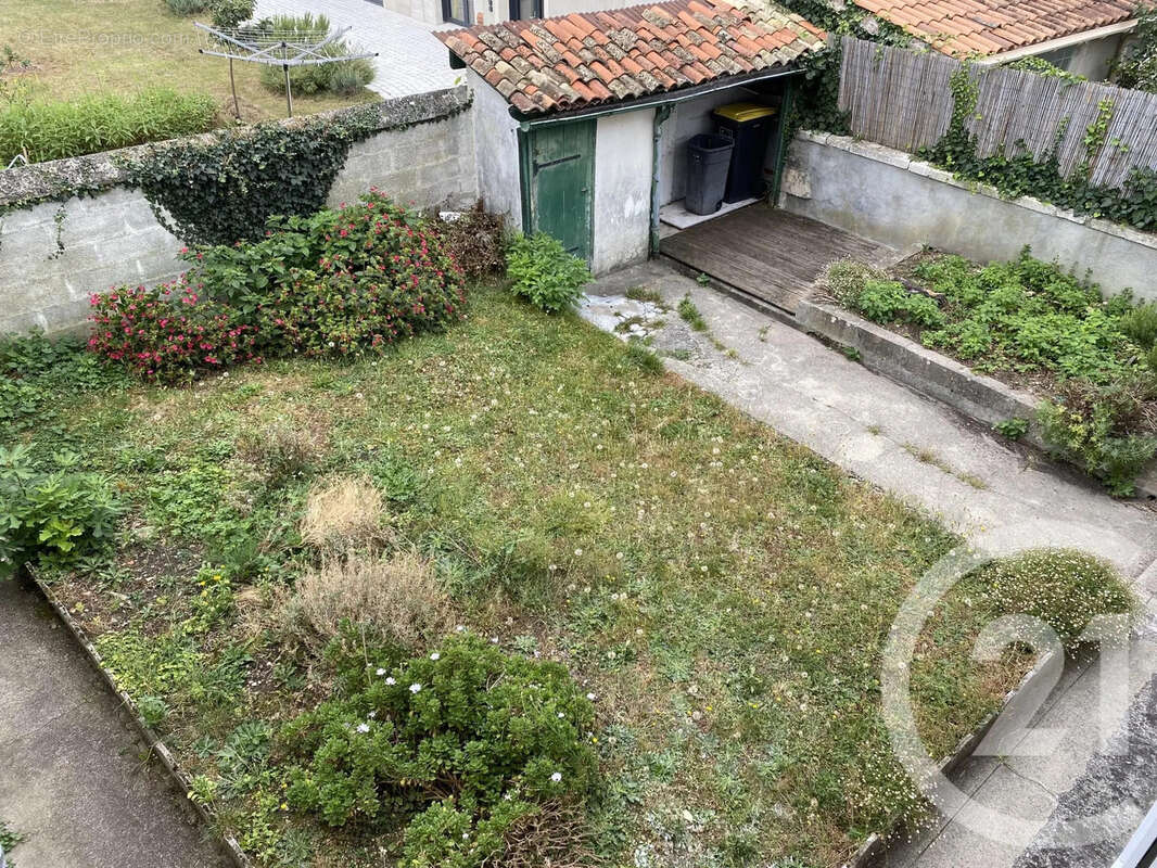 Maison 74 m² à Angouleme  - photo 4