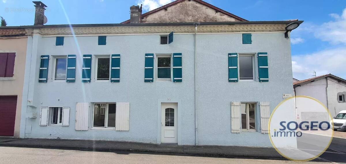 Maison à HAGETMAU