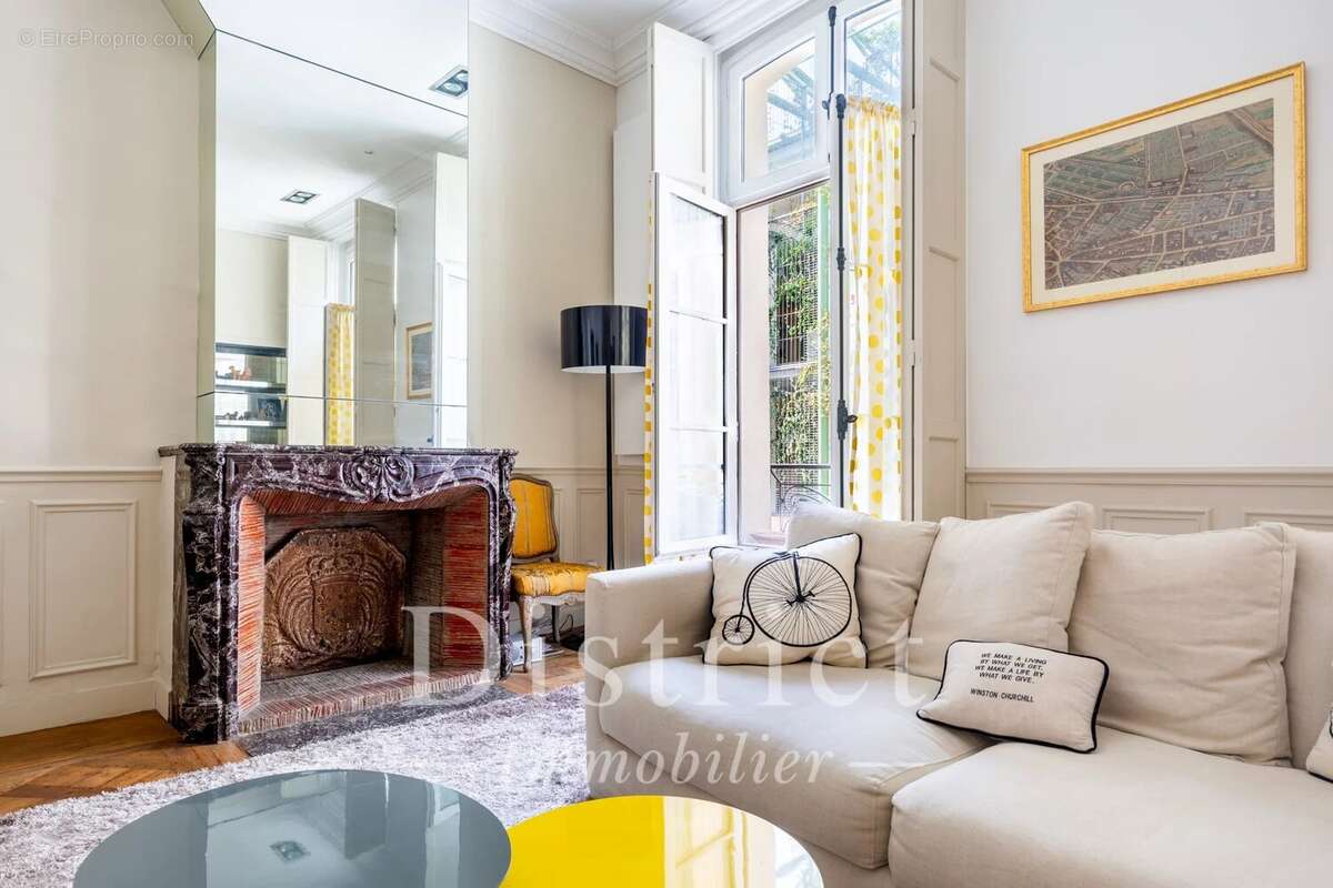 Appartement à PARIS-4E