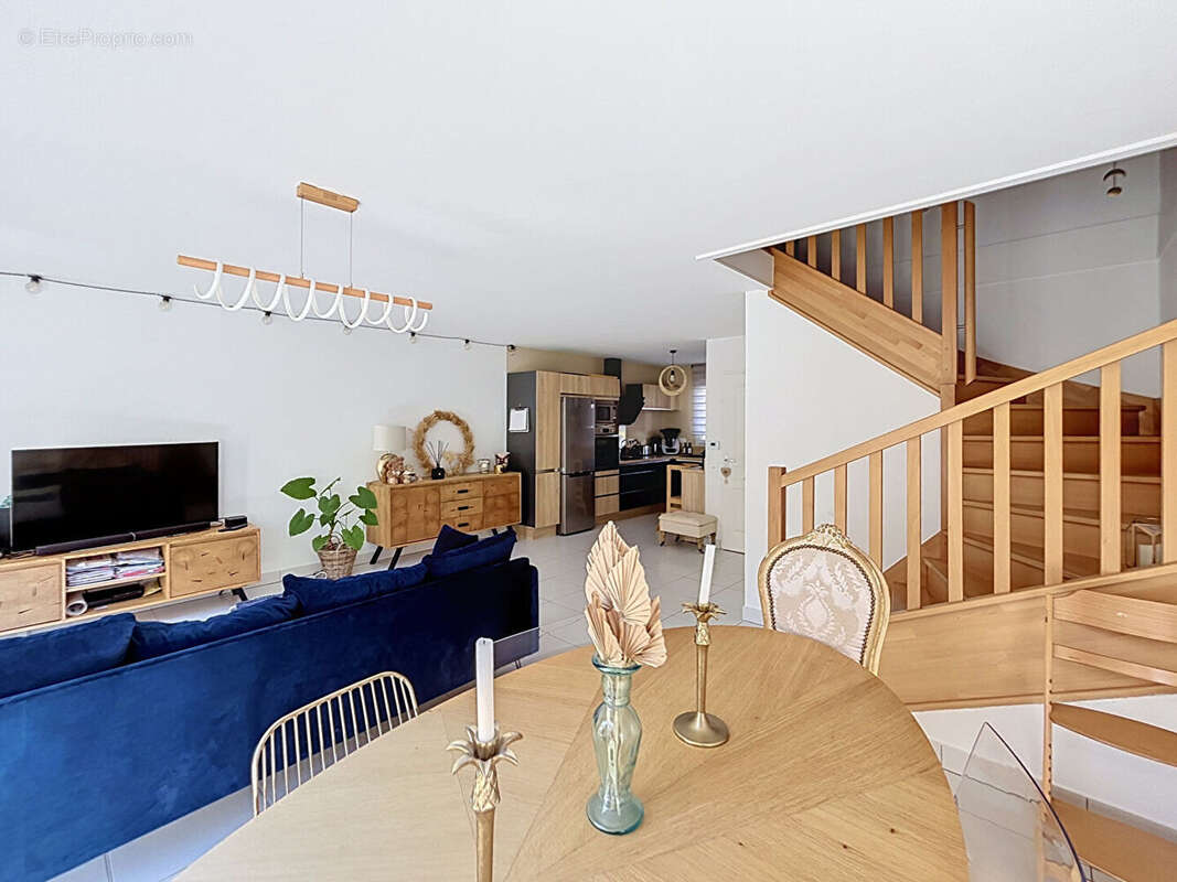 Maison Orgeval 4 pièce(s) 89 m2 - photo 4