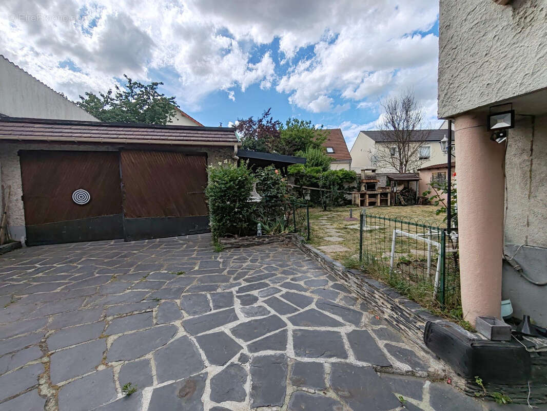 Maison à LIVRY-GARGAN