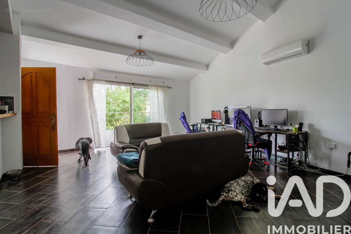 Maison 104 m² à Gonfaron  - photo 4
