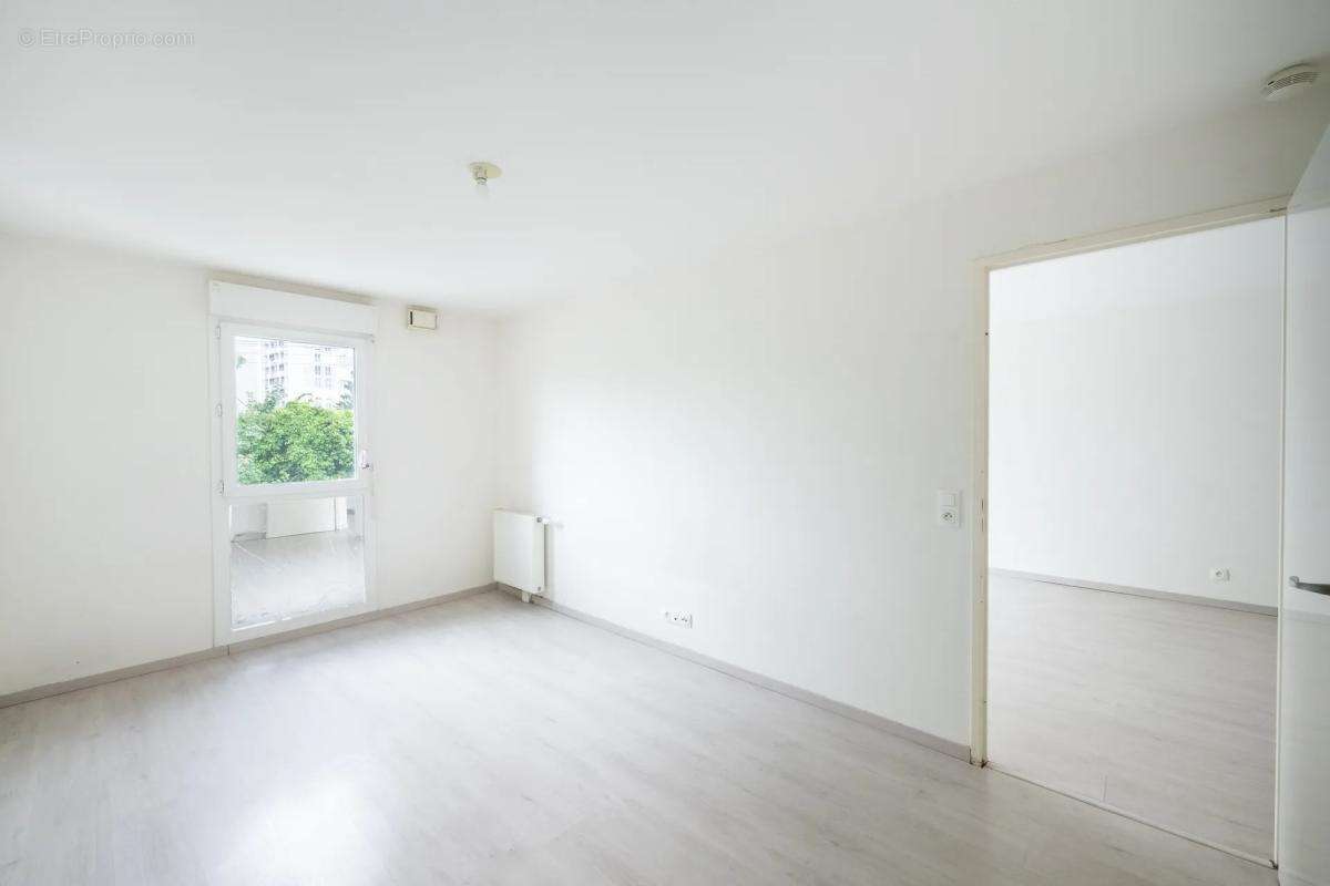 Appartement à SAINT-OUEN-L'AUMONE