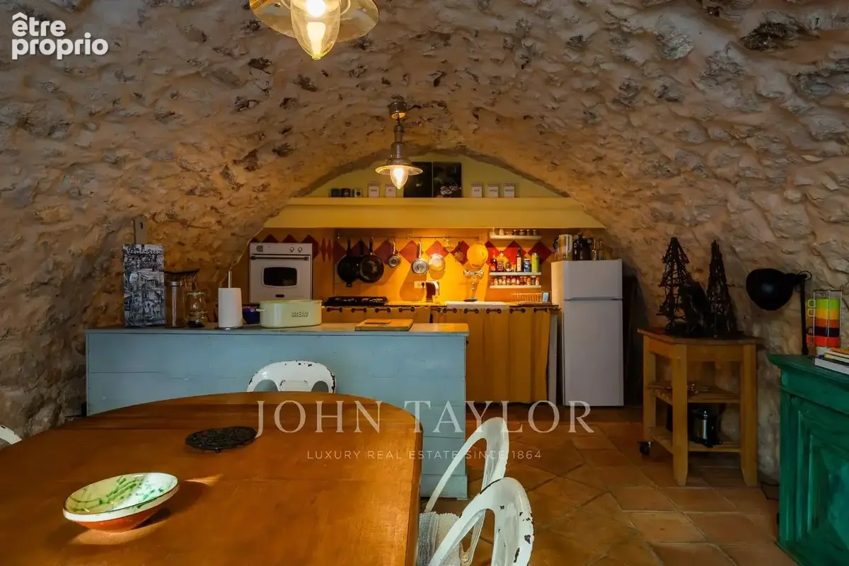 Charmante maison de village du 19ème à vendre à Ventabren avec vue sur la Sainte Victoire - photo 7