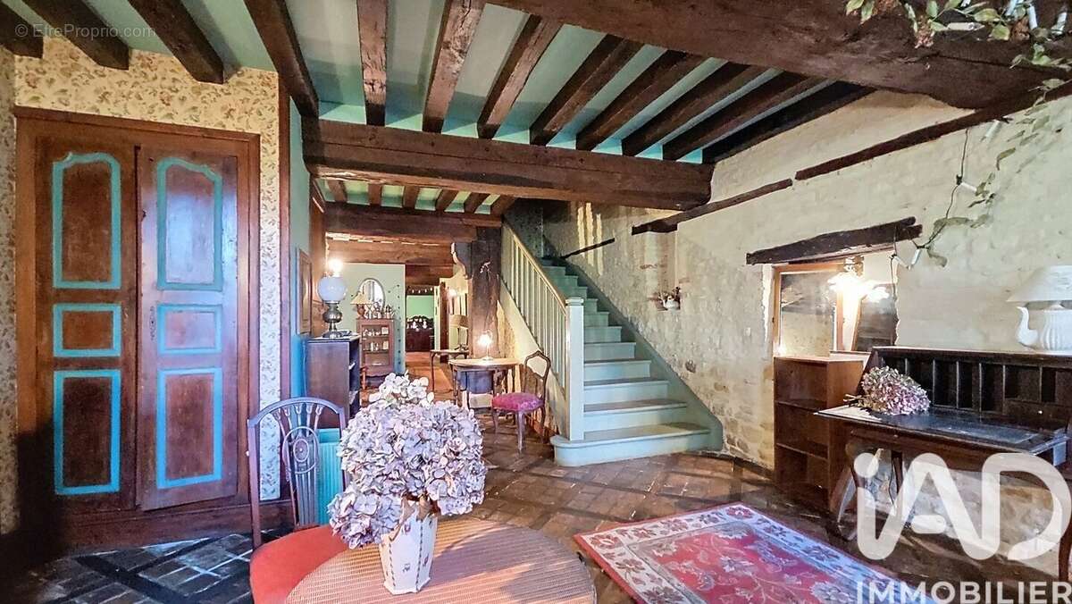 Maison 650 m² à Notre-Dame-D'estrees  - photo 2