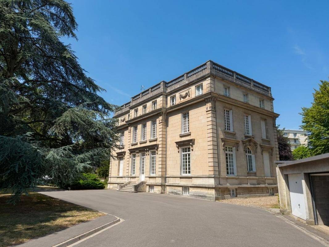 Appartement à COMPIEGNE
