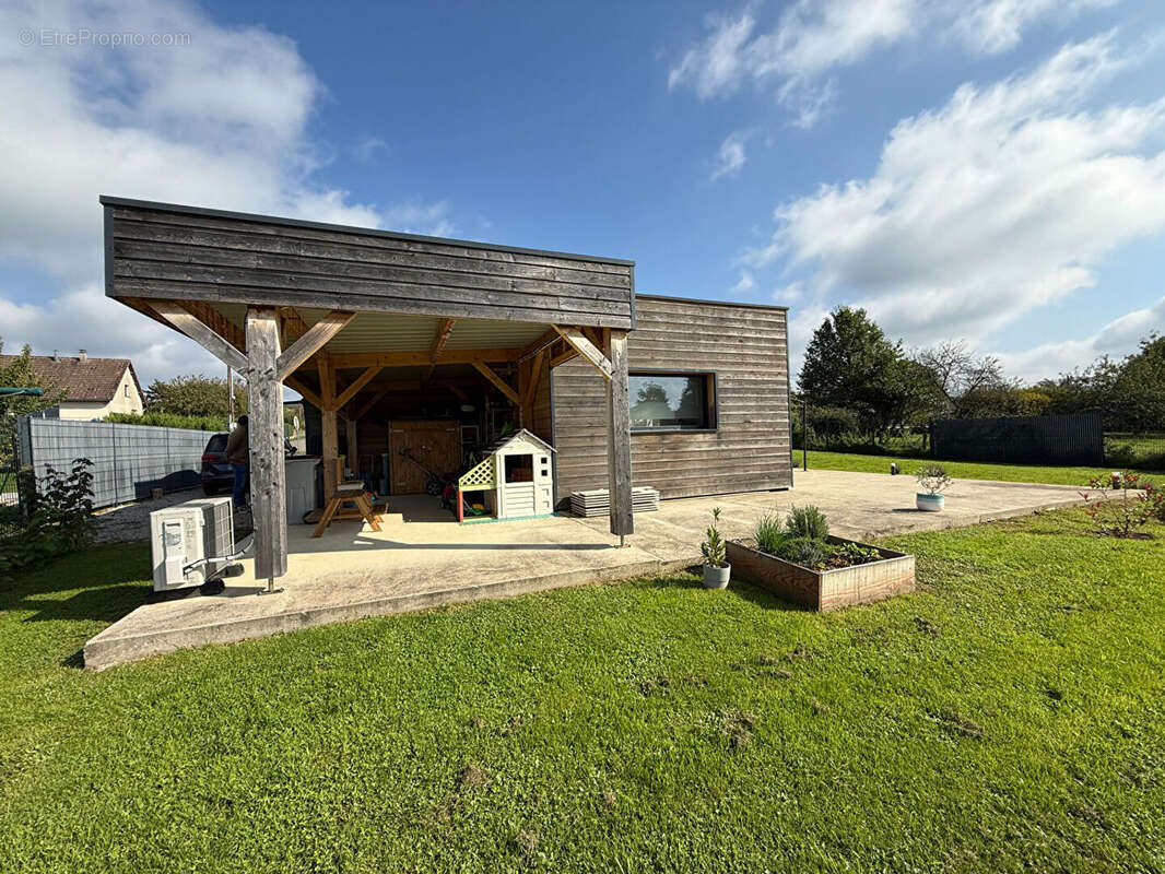 Maison à LONS-LE-SAUNIER