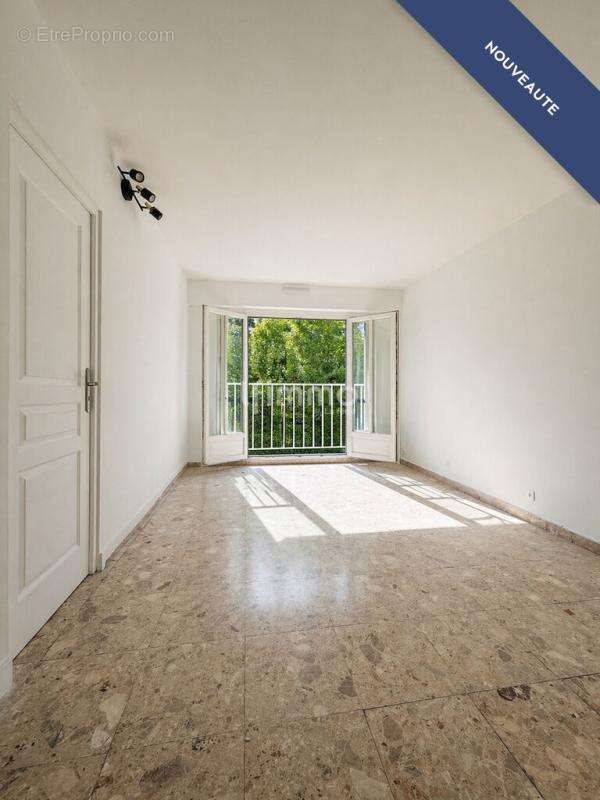 Appartement à CHILLY-MAZARIN