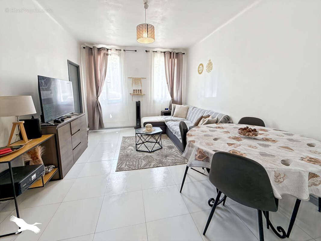 Appartement à MARSEILLE-12E