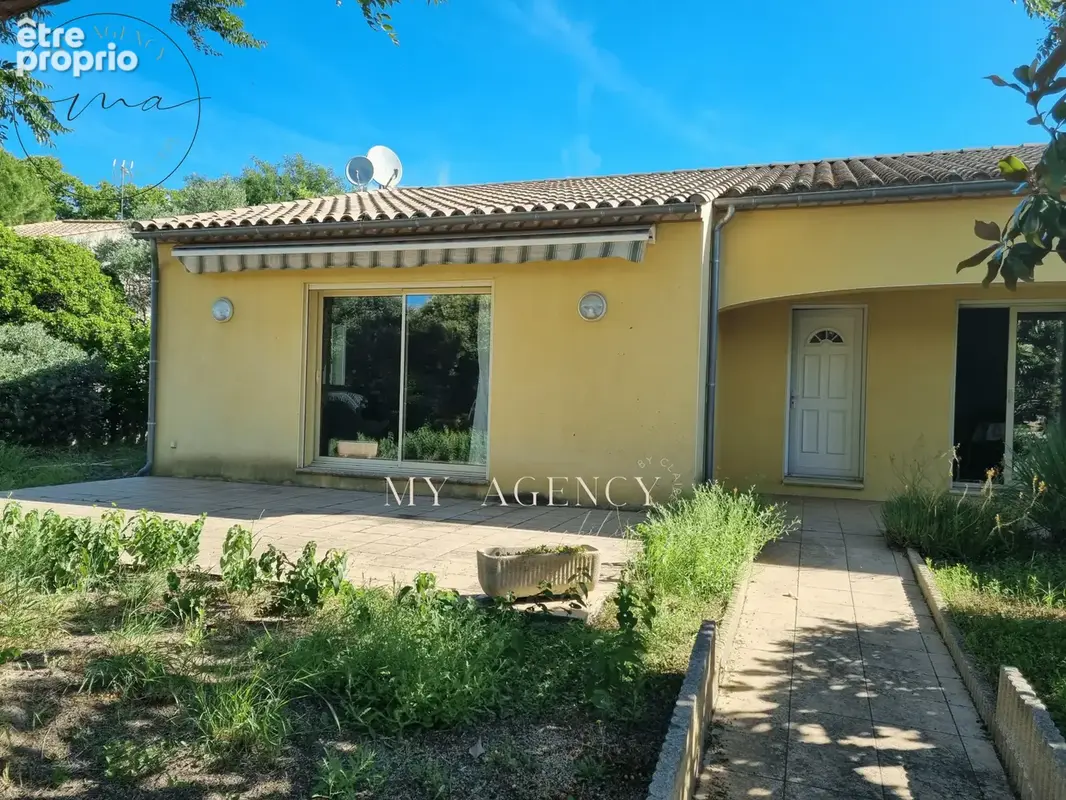 Villa de plain-pied avec garage de 60 m2 à 3 minutes des commerces. - photo 1
