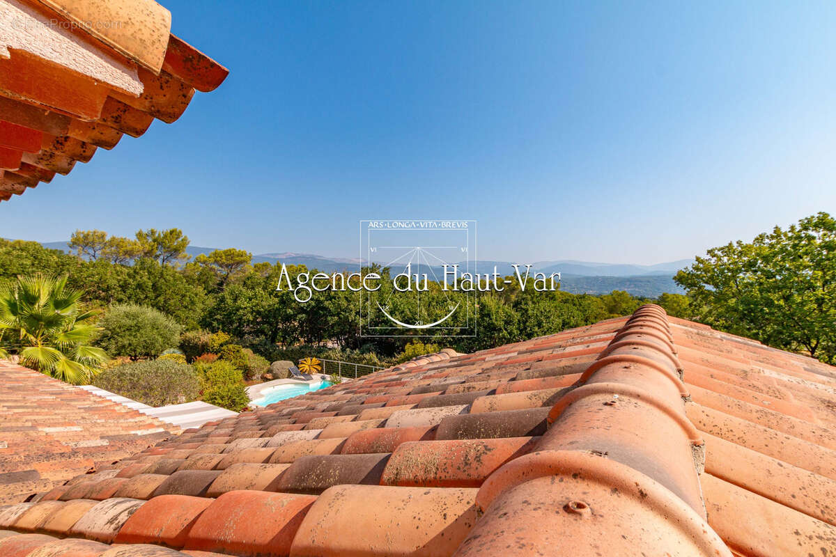 Villa 230m2 avec piscine, et jolie vue - photo 22