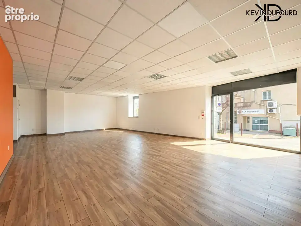 Commerce 155 m² à Aubenas  - photo 2