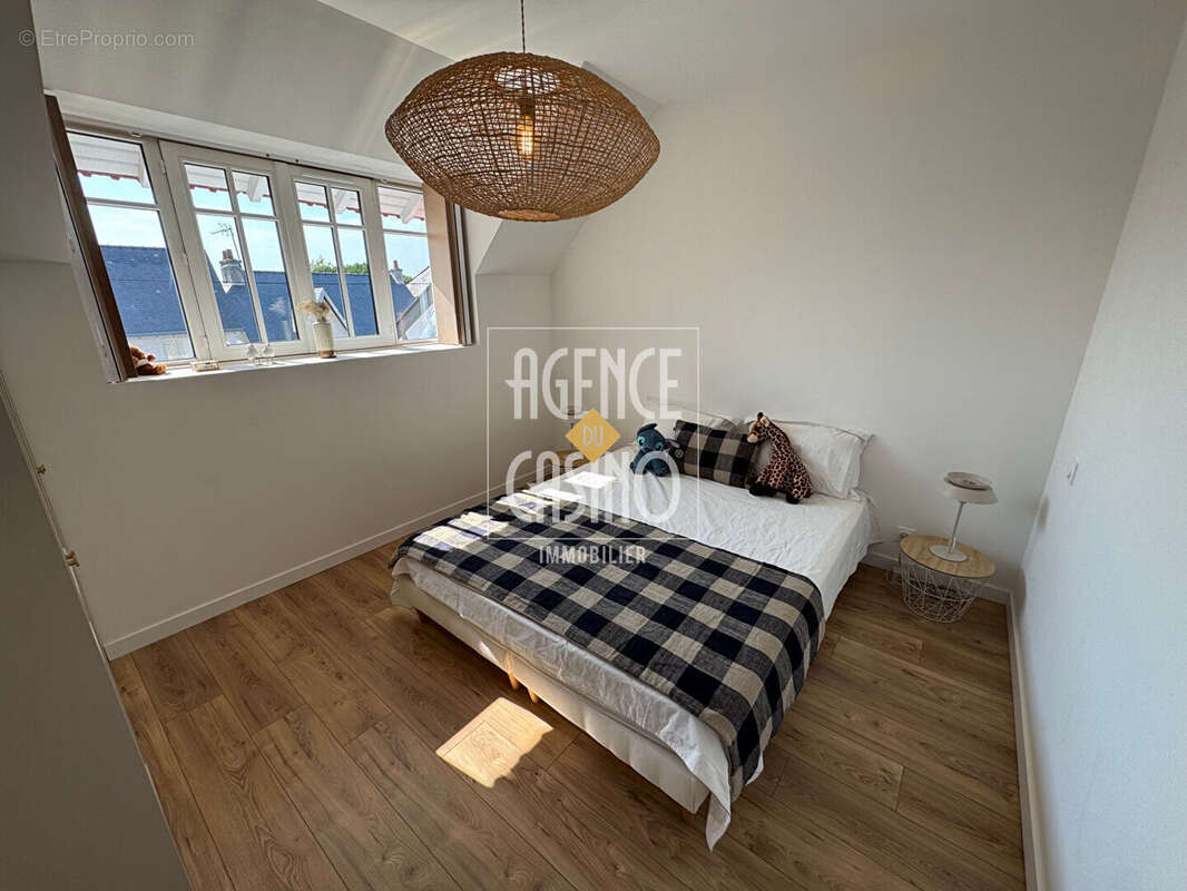 Maison en pierres, Le Pouliguen, proche centre bourg, 5 pièce(s) 138.36 m2 - photo 13