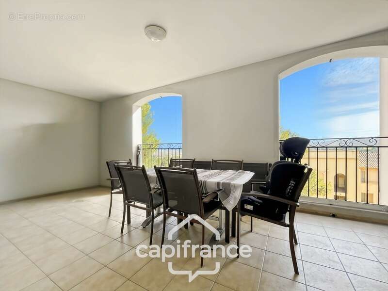Appartement à MALLEMORT