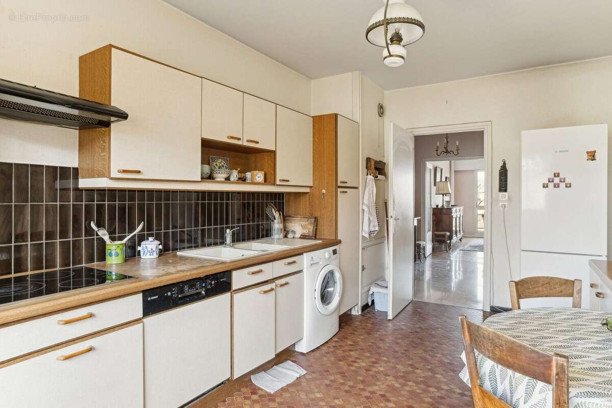 Appartement à SAINTE-FOY-LES-LYON