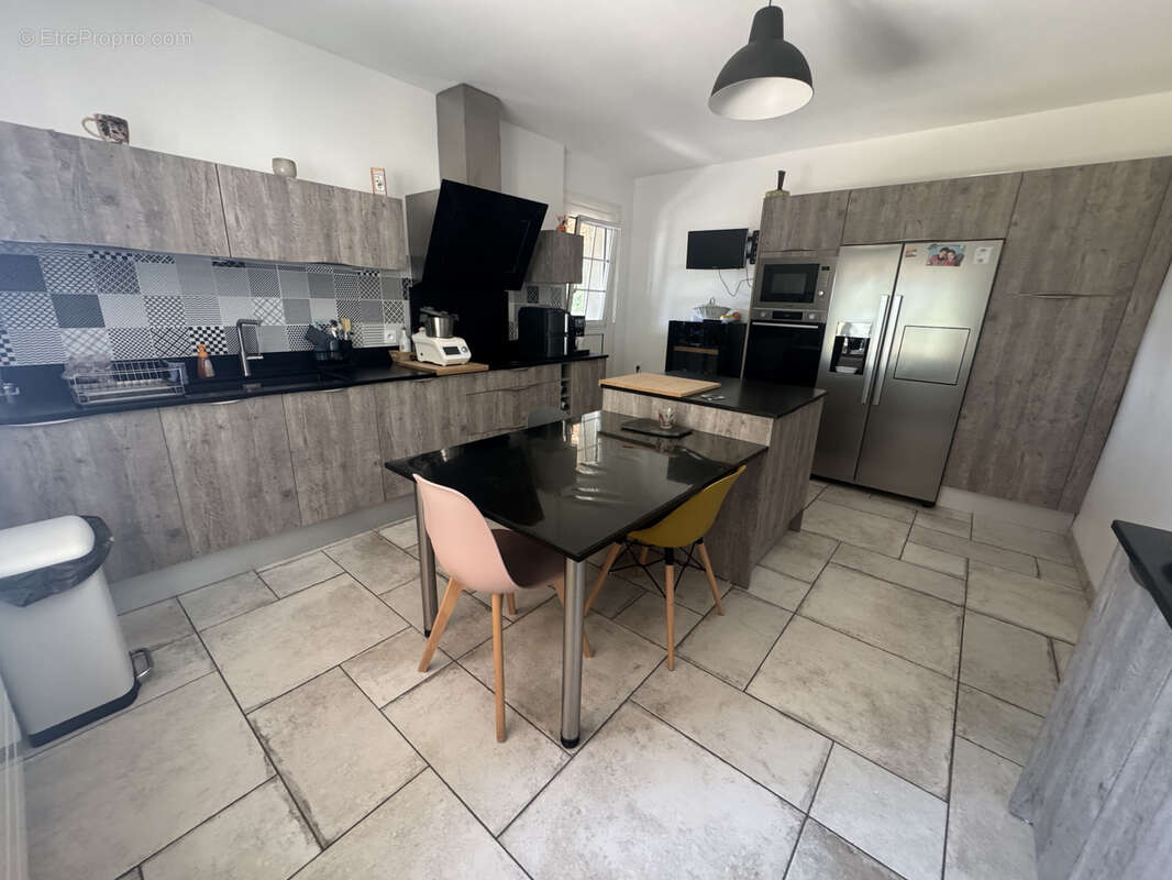 Propriété d'exception 203 m2 & Dépendances de 215 m2 - photo 11