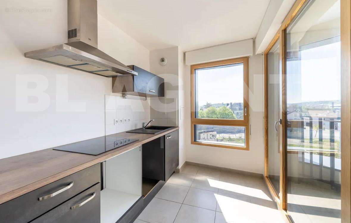 IMG_2023 - Appartement à MANTES-LA-JOLIE