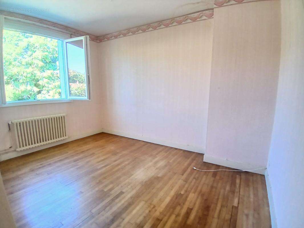 Maison lumineuse 4 chambres avec terrain clos et arboré - photo 11