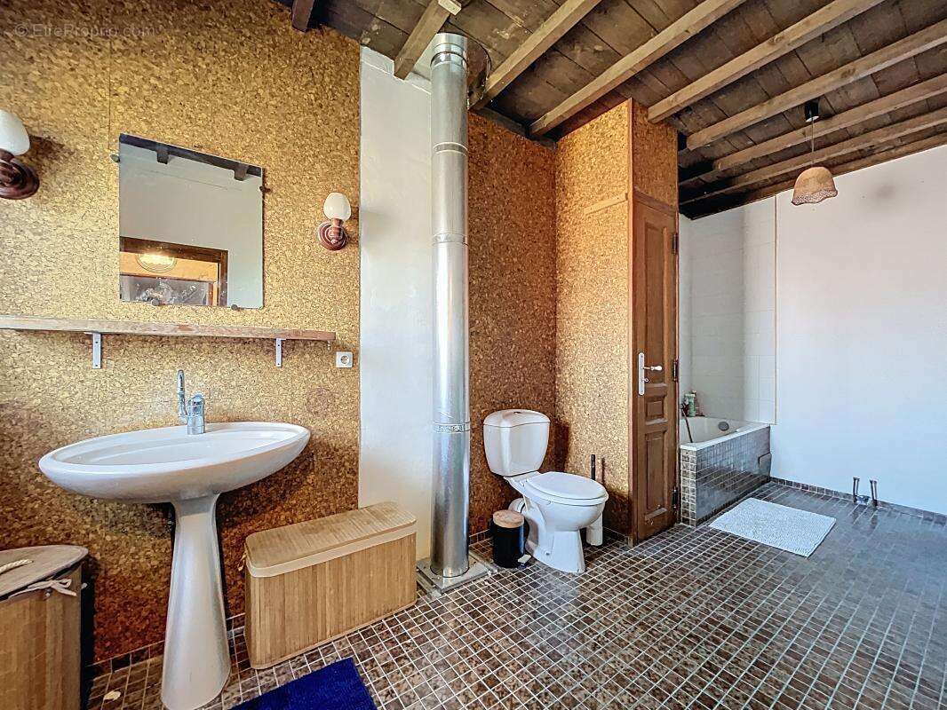 Maison à LES COTES-D'AREY