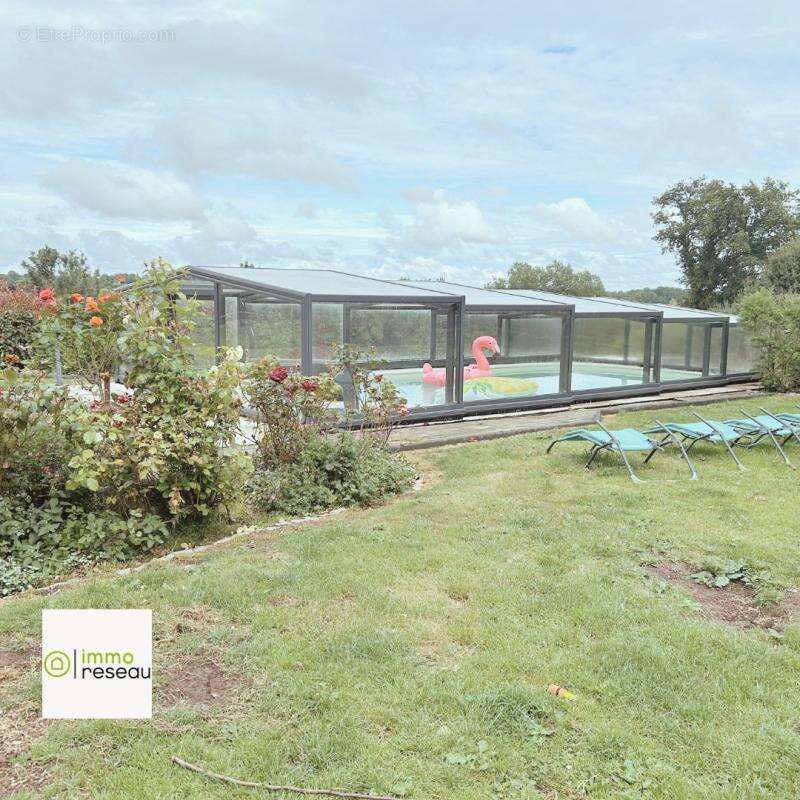 Maison à DOUVILLE-EN-AUGE