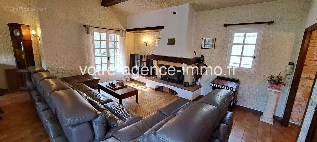 Maison à LEVENS