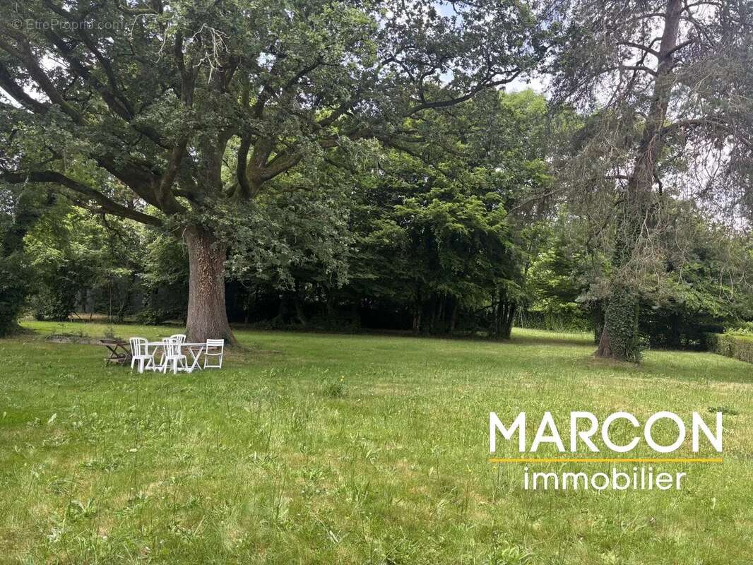 Maison à ARNAC-LA-POSTE