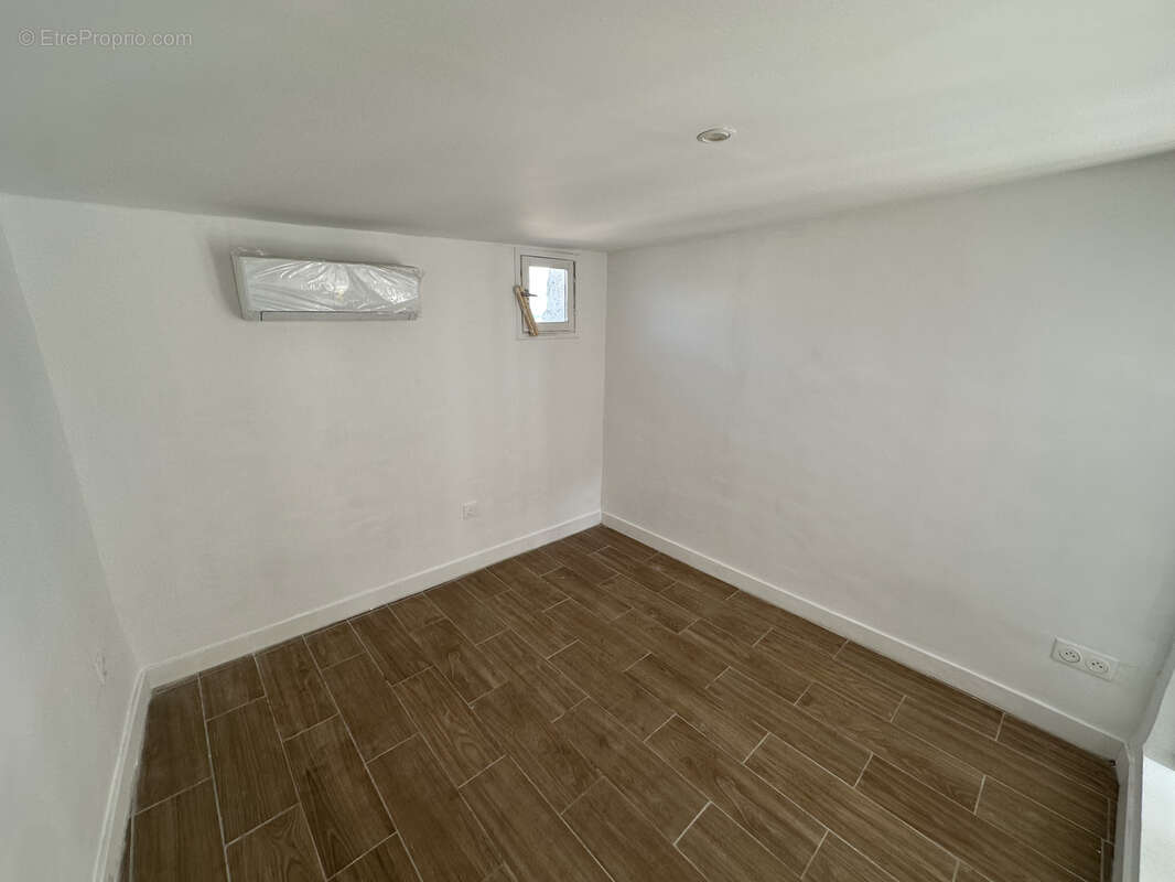 Appartement à MARSEILLE-2E